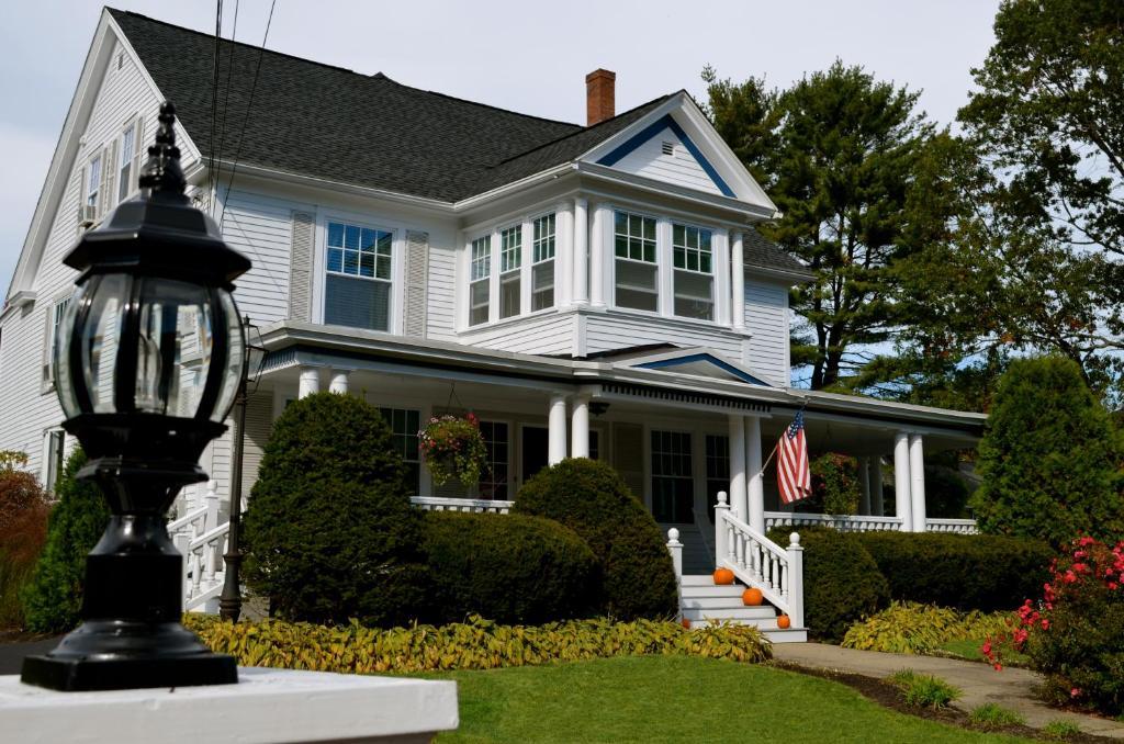 Victoria Inn Hampton Exterior photo