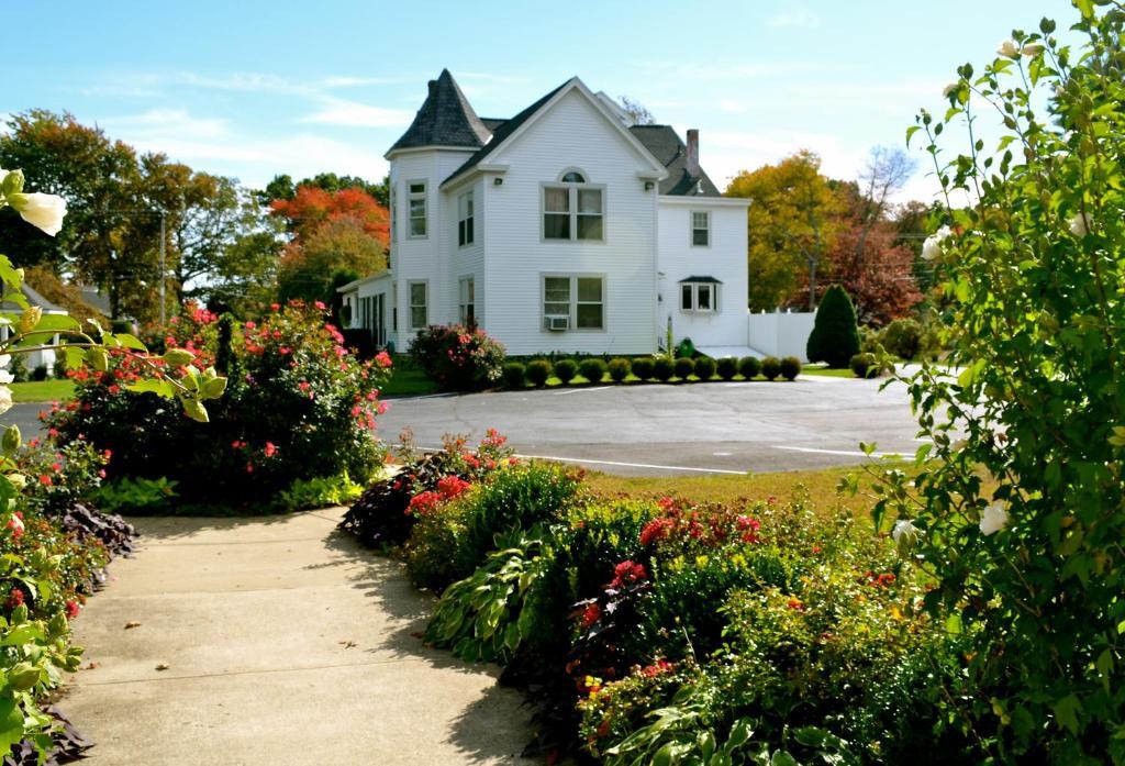 Victoria Inn Hampton Exterior photo